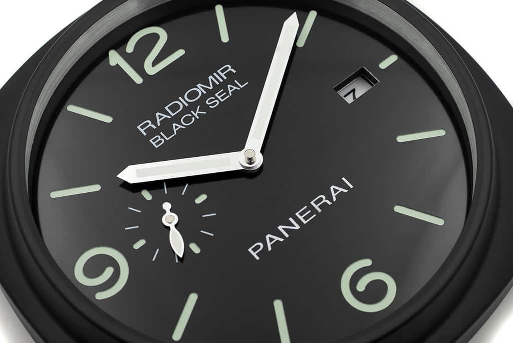 Horloge Murale Réplique Panerai Radiomir Noir avec Mouvement Quartz et Marqueurs Lumineux - Perpetual wall clock