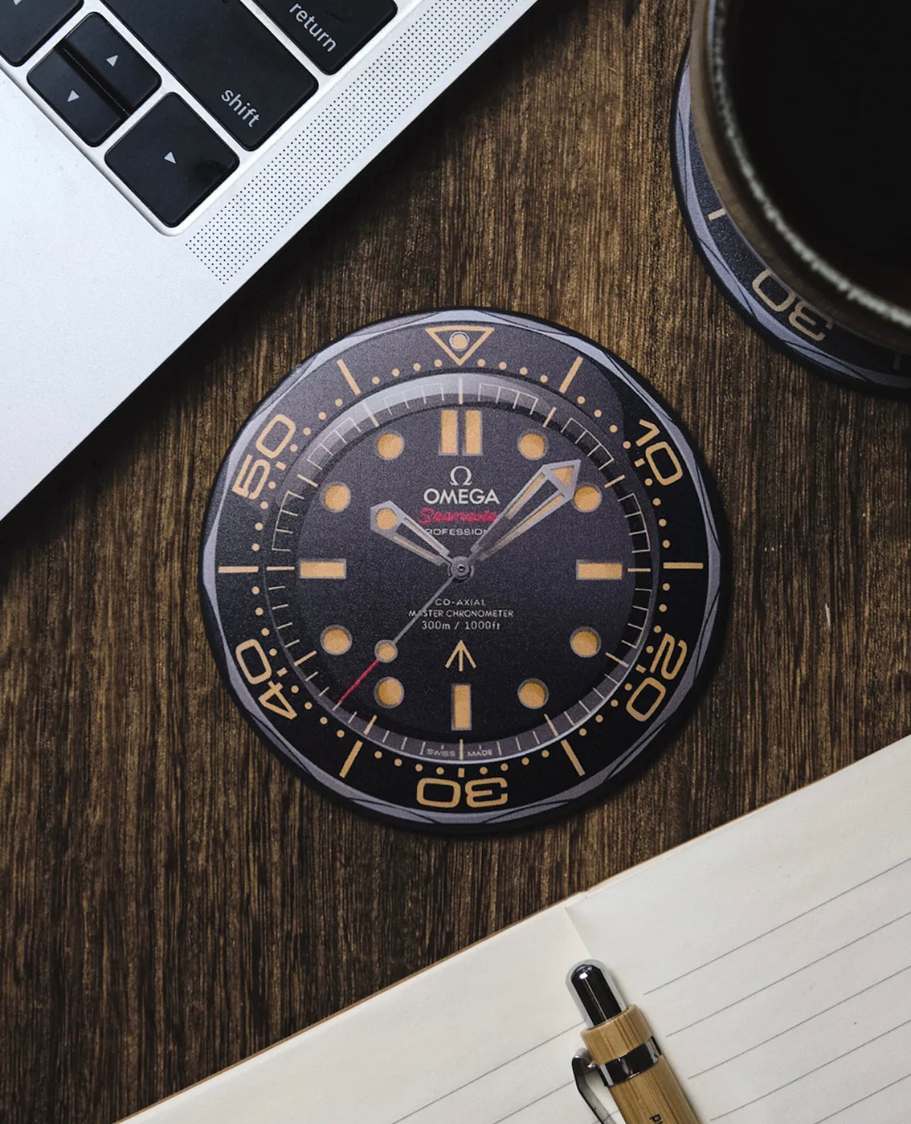 Sous-verres élégants Seamaster 007 pour passionnés de montres